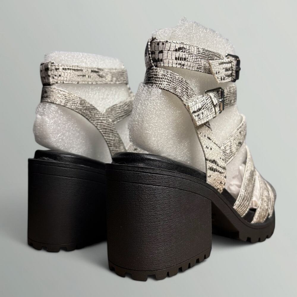 Dirty Laundry Fun Stuff Gladiator Heeled Sandal in White - Picture 3 of 8